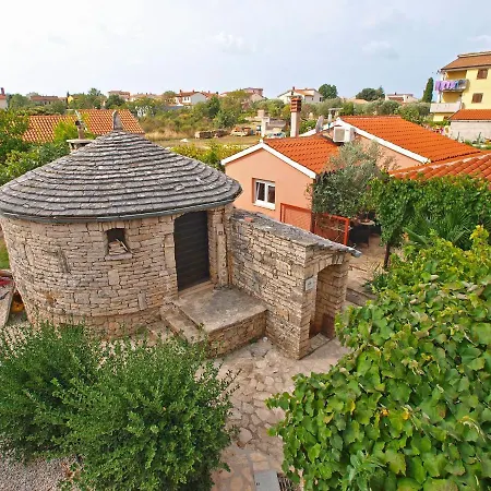 Ferienhaus House Natasa 2133 Pula