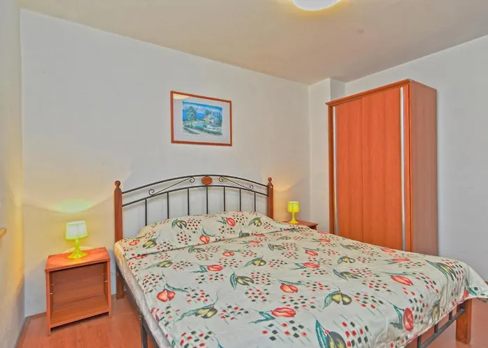 Vakantiehuis House Natasa 2133 *